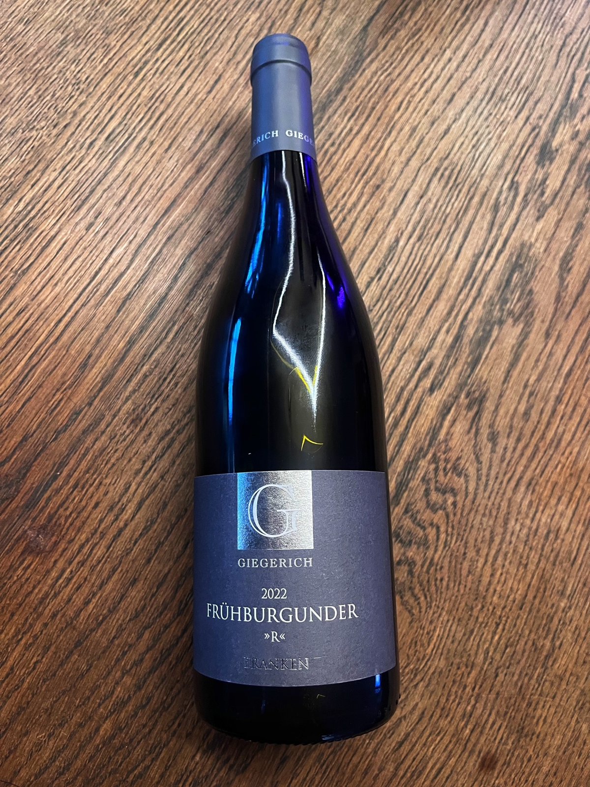 GIEGERICH 2022 FRUHBURGUNDER -R- 0.75L. vol 12.5