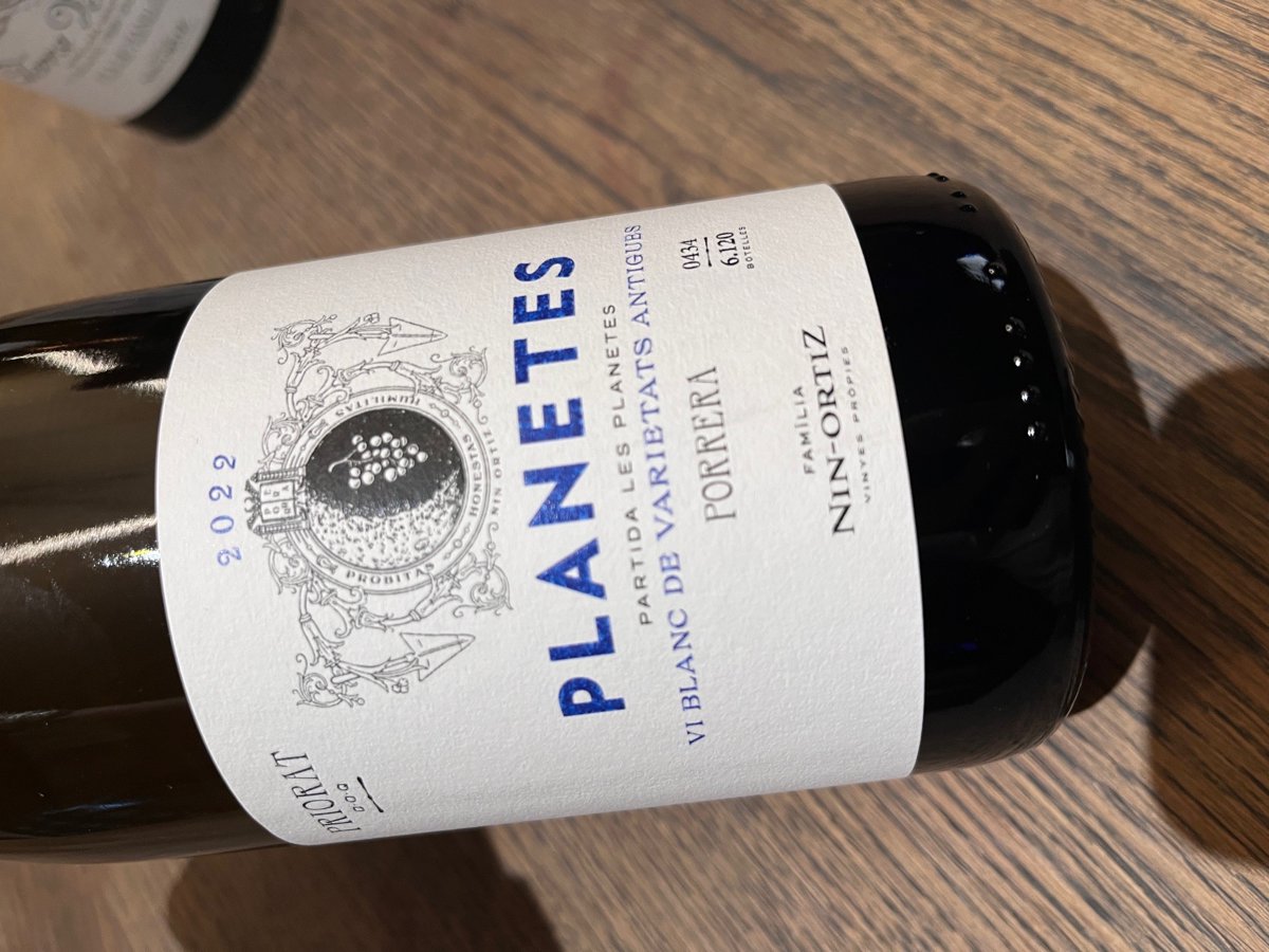 NIN ORTIZ PLANETES CARINYENA BLANCA WHITE WINE 2022  VOL 14,0 % 0.75L.